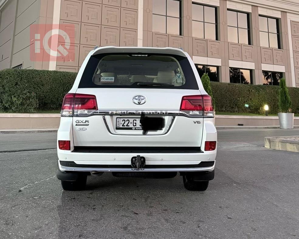 تويوتا لاندكروزر